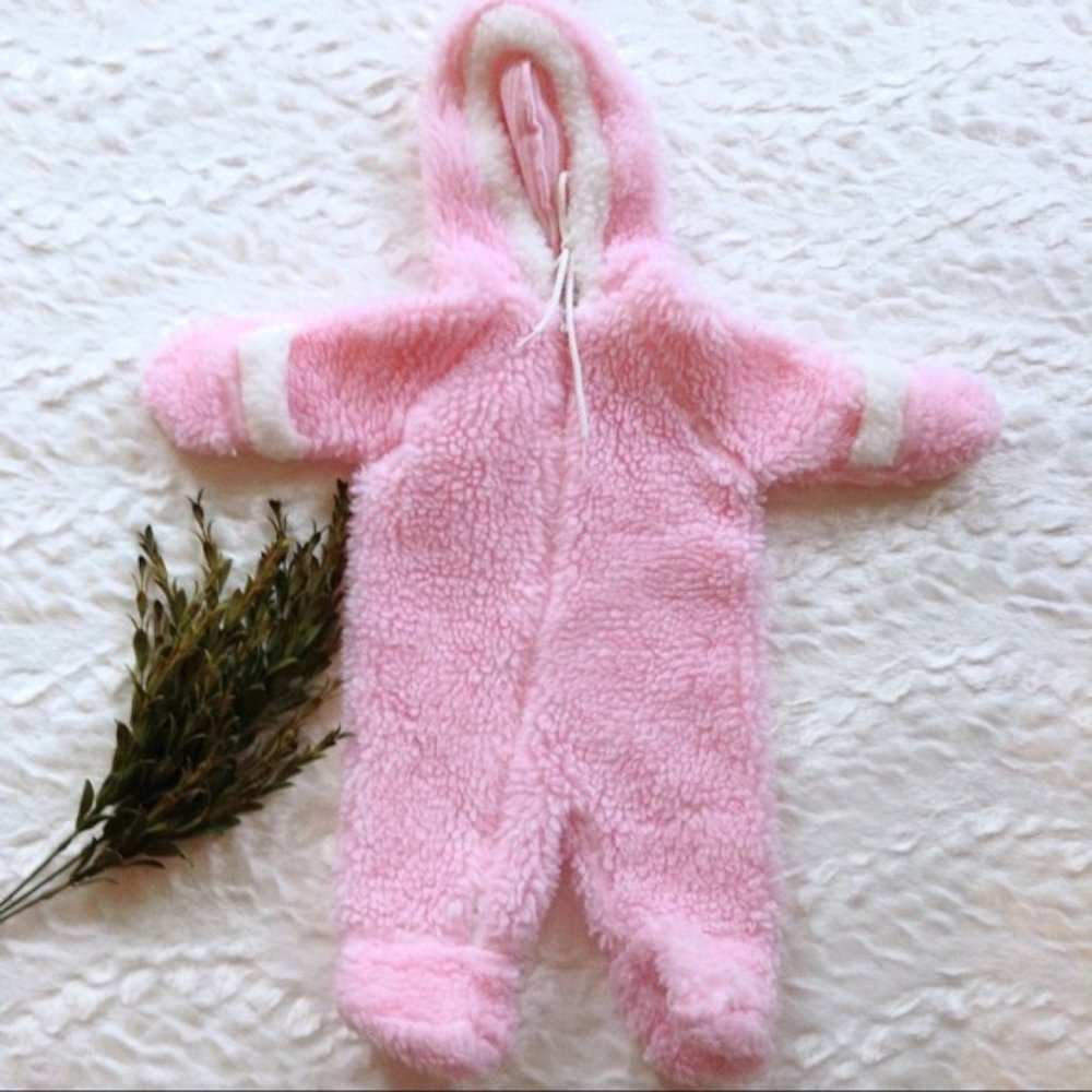 Dr. Denton 0-6 mos baby fuzzy pink footie w/ mitts